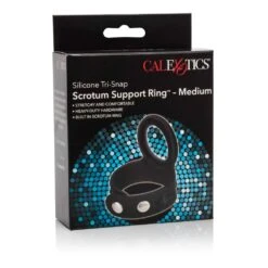 CalExotics 3-Snap Scrotum Ring - Medium Black -Sexspielzeug Geschäft 3 snap scrotum ring medium black2