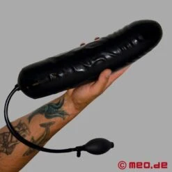 Aufpumpbarer XXL Dildo Mit Stabilem Kern