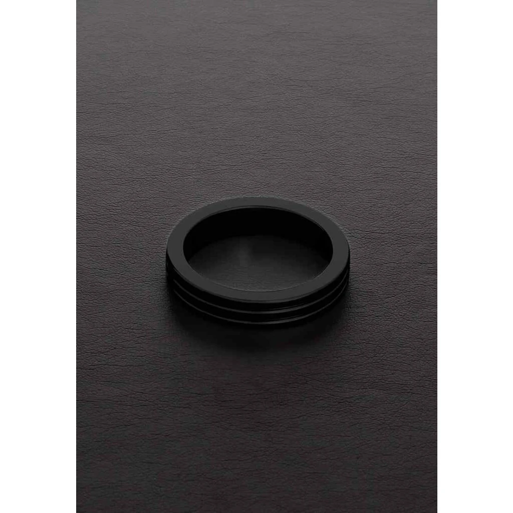 Golden Black Ribbed C-Ring (10x45mm) 4 Golden Black Ribbed C-Ring (10x45mm) – Bild 2